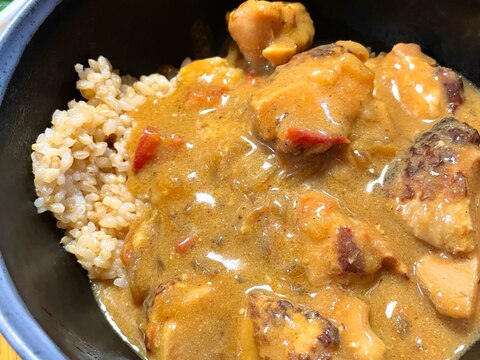 玉ねぎ麹と味噌のチキントマトカレー